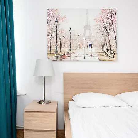 Shortstaypoland Darwina Apartmán *