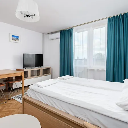 Shortstaypoland Darwina *